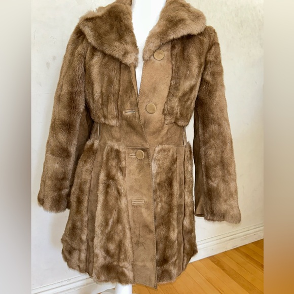 Small Made in England vintage faux fur coat S jacket lined taupe flare button up - Picture 4 of 5